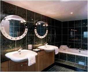 http://web.thurnhamhall.com/Pages/gallery/images/Penthouse_Bathroom_jpg.jpg